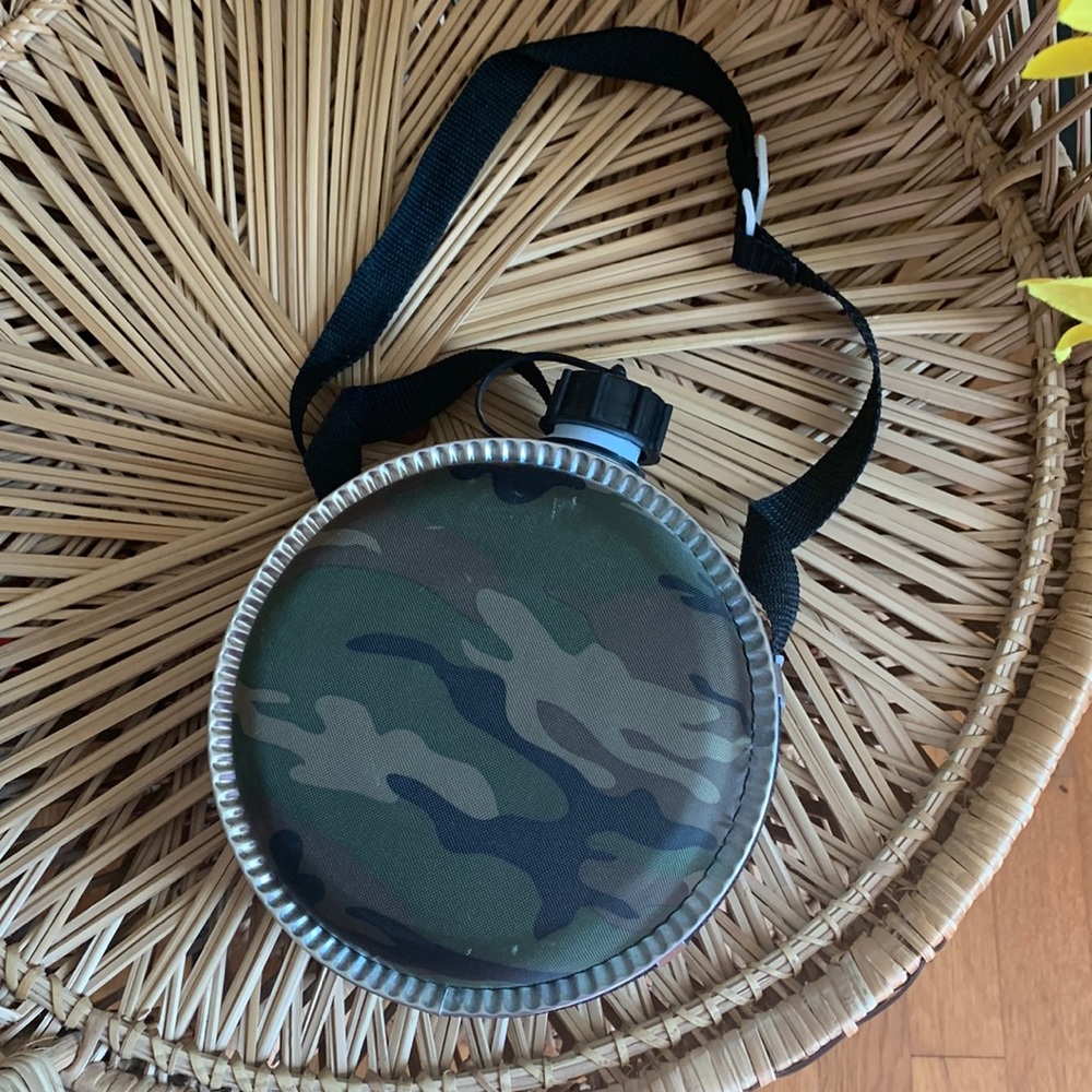 Camo covered two quart canteen- Great for hiking or 🏕 camping